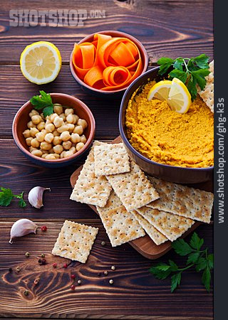 
                Orientalische Küche, Cracker, Hummus                   