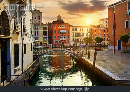 
                Sonnenaufgang, Venedig                   