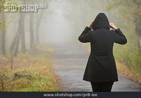
                Frau, Herbst, Nebel, Spaziergang, Wetter                   