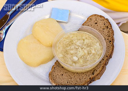 
                Brotzeit, Handkäs Mit Musik                   