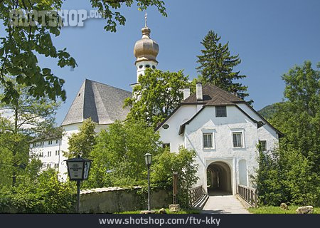 
                Kloster Höglwörth                   