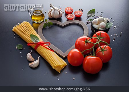 
                Zutaten, Pasta, Vegetarisch, Italienische Küche                   