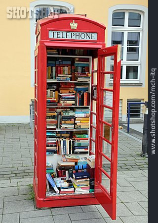 
                Bücher, Telefonzelle                   