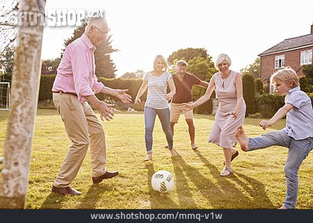 
                Fußball, Spaß, Spielen, Gemeinsam, Familienleben                   