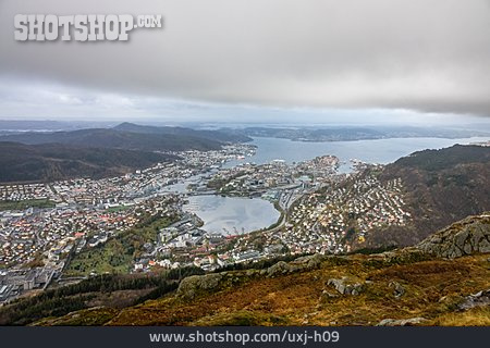 
                Stadtansicht, Bergen, Hochseehafen                   