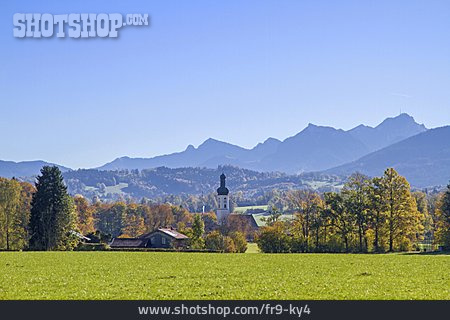 
                Dorf, Oberbayern                   