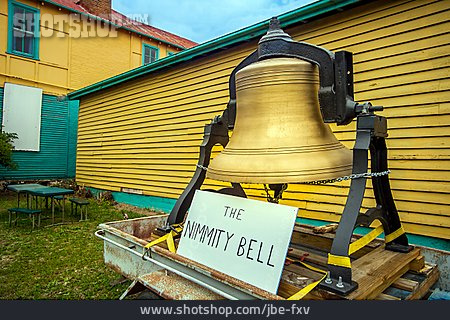 
                Nimmity Bell                   