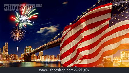 
                Manhattan, Brooklyn Bridge, Unabhängigkeitstag                   