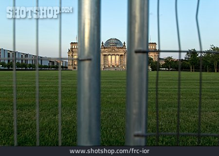 
                Zaun, Berlin, Reichstag                   