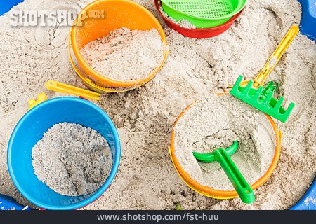 
                Sandkasten, Sandspielzeug                   