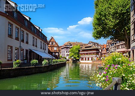 
                Straßburg, La Petite France                   
