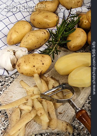 
                Kartoffeln, Kartoffelschäler                   