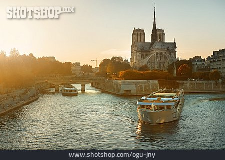 
                Tourismus, Seine, Notre-dame                   