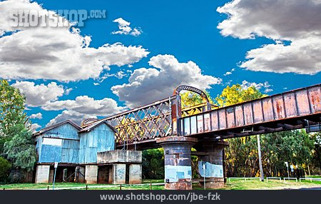 
                Dubbo, Macquarie River Rail Bridge                   