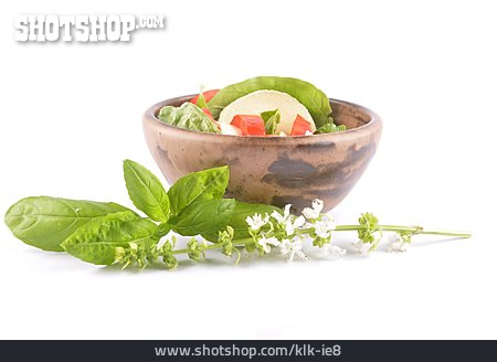 
                Kräuter, Salat, Basilikum                   