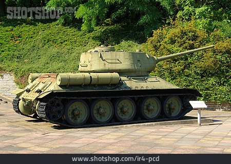 
                Panzer, T-34                   