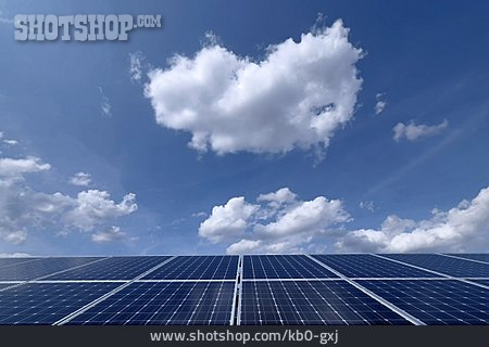 
                Solarstrom, Photovoltaikanlage, Solarfeld                   