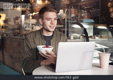 
                Café, Frühstück, Online, Digitaler Nomade                   