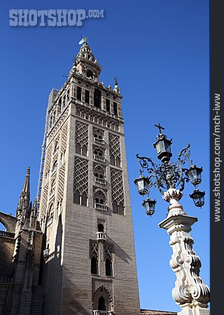
                Glockenturm, Santa María De La Sede                   