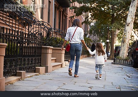 
                Mutter, Spaziergang, New York                   