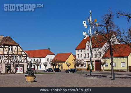 
                Marktplatz, Annaburg                   