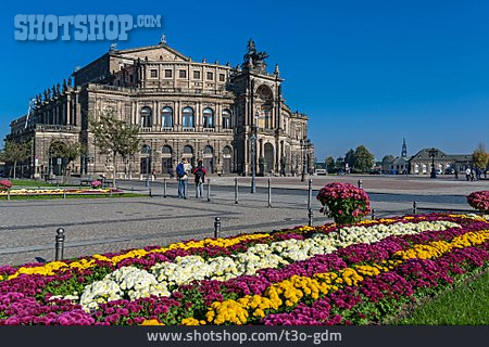 
                Dresden, Semperoper                   