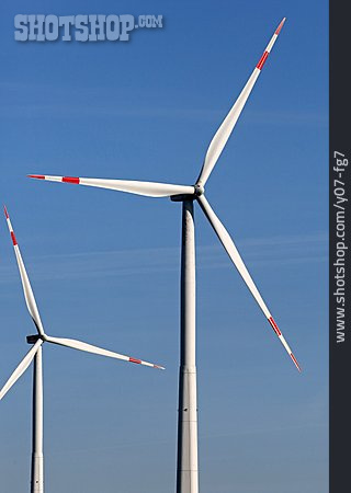 
                Windenergie, Rotorblätter, Windräder                   