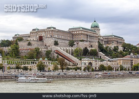 
                Budapest, Burgpalast, Burgviertel                   