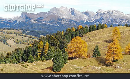 
                Dolomiten, Herbstlandschaft                   