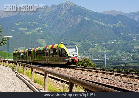 
                Eisenbahn, Südtirol                   