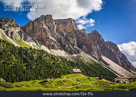 
                Südtirol, Dolomiten, Almhütte                   