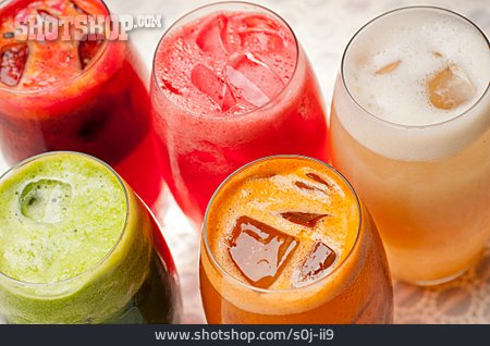 
                Fruchtsaft, Cocktail, Erfrischungsgetränk                   