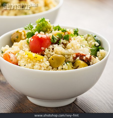 
                Salat, Vegan, Couscous                   