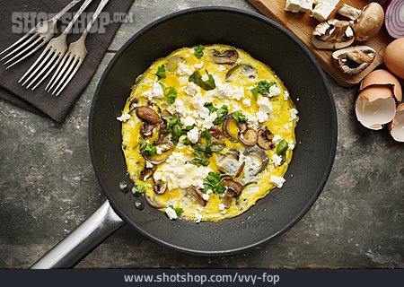 
                Eiergericht, Omelett, Pilzomelette                   