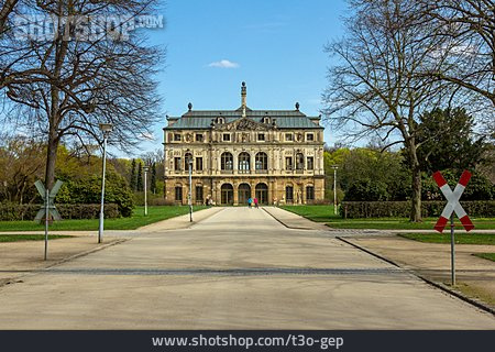 
                Großer Garten, Schlosspark, Palais                   