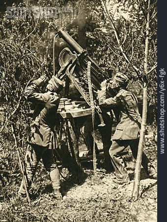 
                Erster Weltkrieg, Deutsche Soldaten, Flugabwehrkanone                   