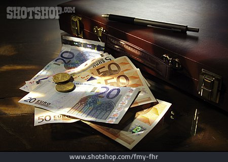 
                Euro, Bargeld, Geldgeschäft                   