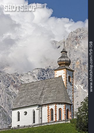 
                Salzburger Land, Sankt Nikolaus, Pfarrkirche                   