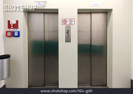 
                Lift, Aufzug                   