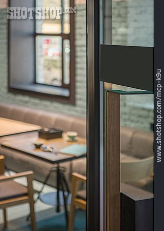 
                Modern, Café                   