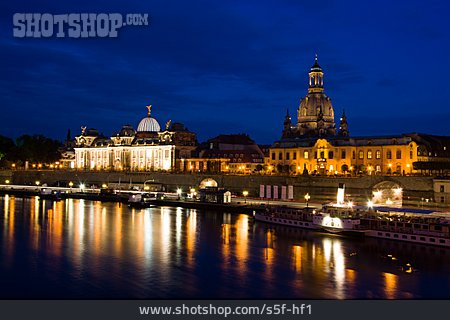 
                Elbe, Dresden                   