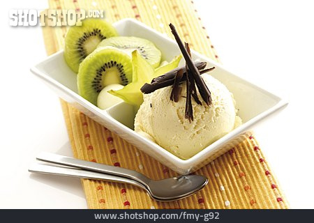 
                Dessert, Eiskugel, Vanilleeis                   