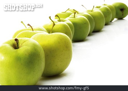 
                Grüner Apfel, Golden Delicious                   