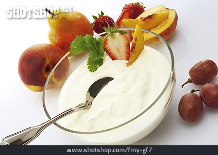 
                Früchte, Joghurt                   