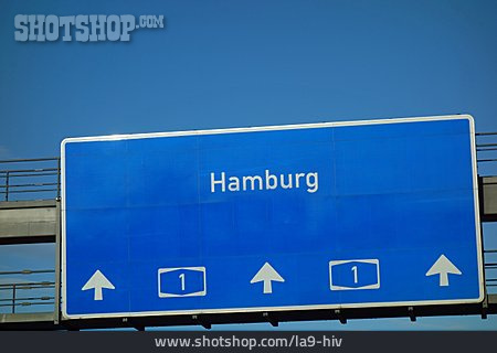 
                Autobahn, Pfeil, Hamburg                   
