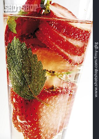 
                Cocktail, Erdbeerbowle                   