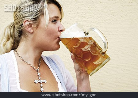 
                Trinken, Bier, Oktoberfest, Bierkrug, Bayrisch                   