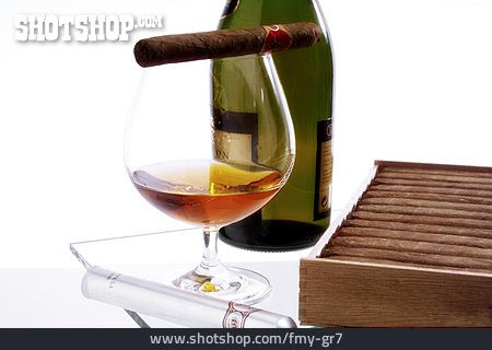 
                Cognac, Zigarre                   