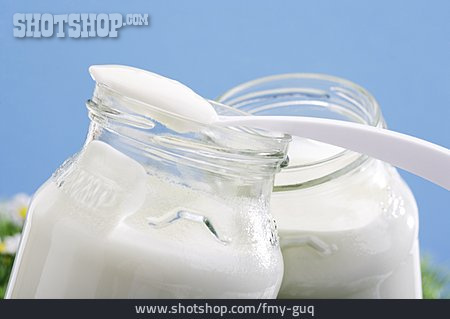 
                Joghurt, Milchprodukt                   