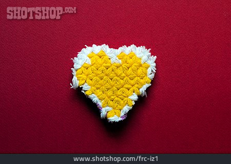 
                Heart, Crochet                   